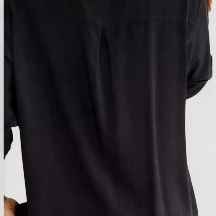 RENNA – BLUSA CON DETALLES DE LENTEJUELAS